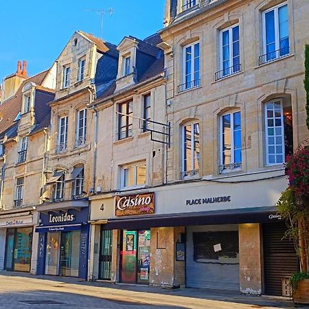 Elegant Studio En Hypercentre Dans Le Quartier Historique Anime Avec Parking Gratuit Caen Exterior photo